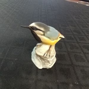 Capodimonte Savastano "Tit" Bird Figurine